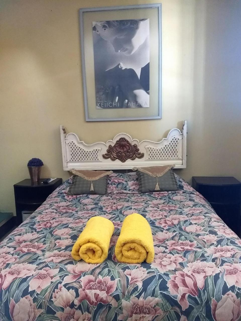 Bed and Breakfast Give House Гватемала Экстерьер фото