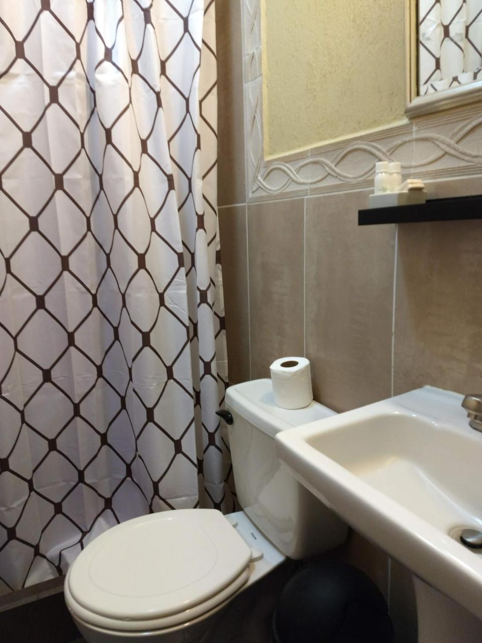 Bed and Breakfast Give House Гватемала Экстерьер фото